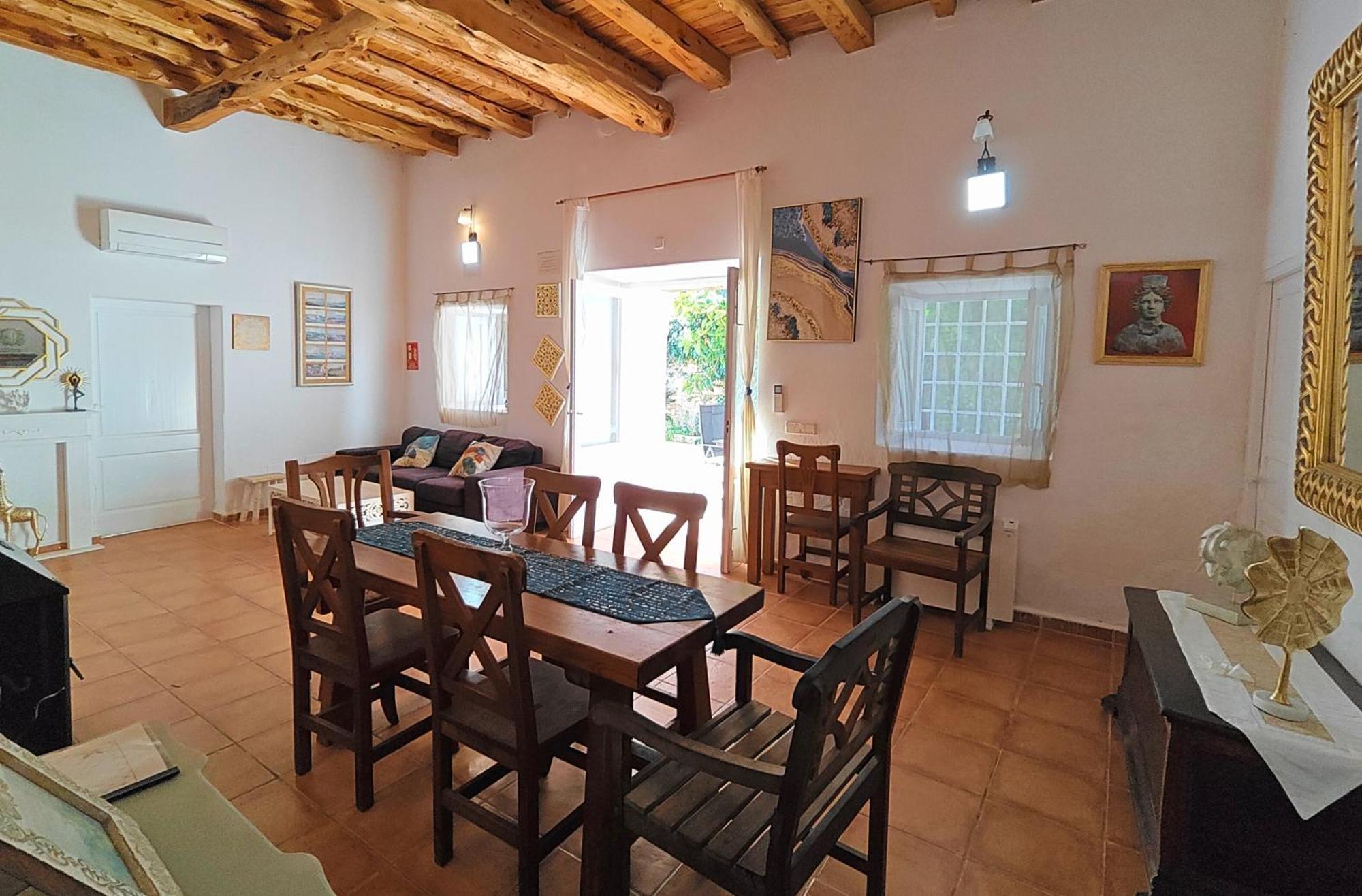 Villa Can Mestreso Suite Ibiza Сан-Хуан-Баутиста Экстерьер фото