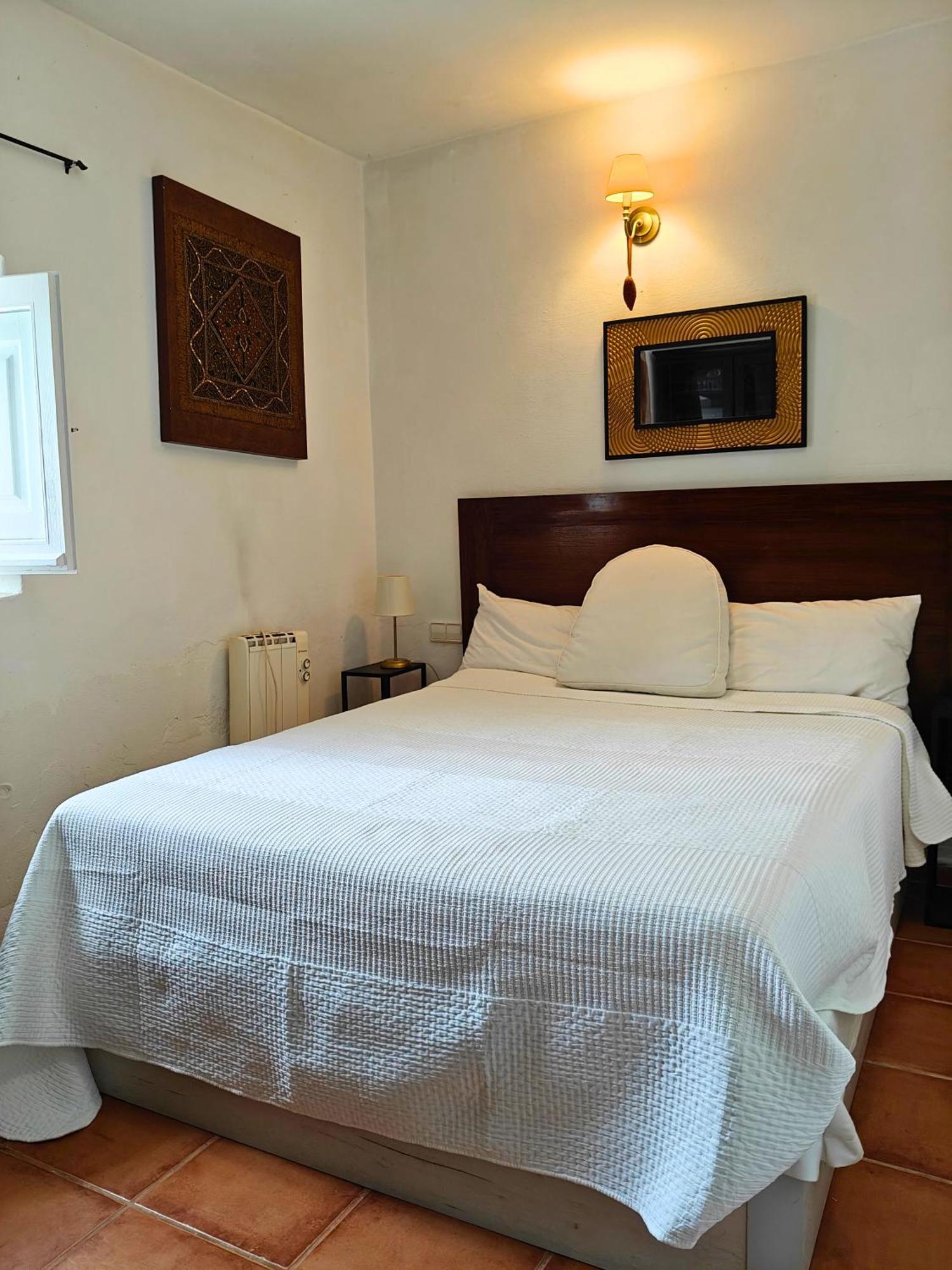 Villa Can Mestreso Suite Ibiza Сан-Хуан-Баутиста Экстерьер фото